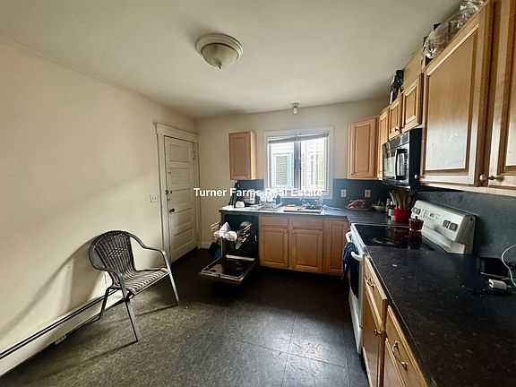 3rd image of 288 Boston Ave #3R