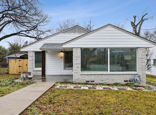 411 N Cavender St, Dallas, TX 75211