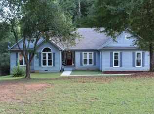 235 Braemar Rd, Fayetteville, GA 30215