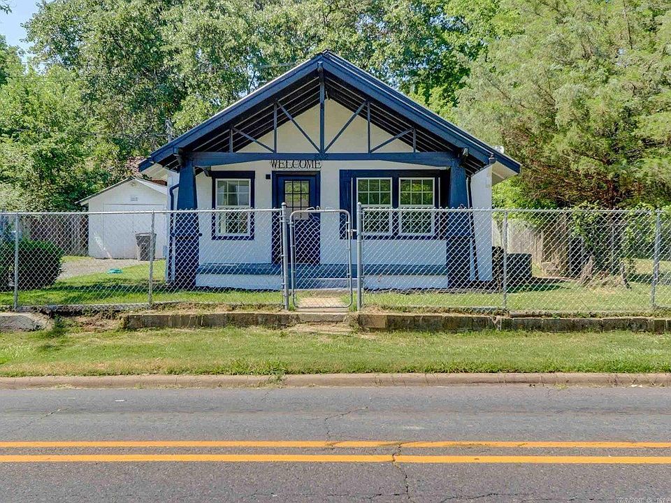 1st image of 932 Greenwood Ave