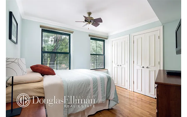 Sold by Douglas Elliman | media 15