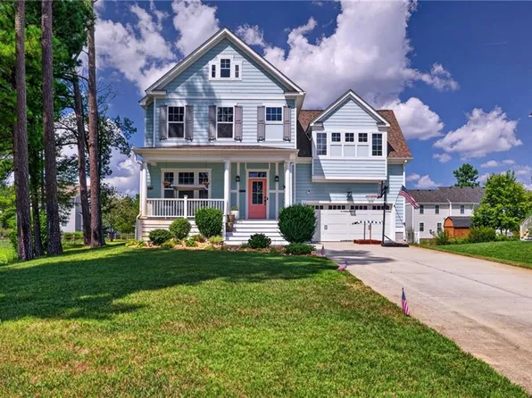 1826 Hazelwood Rd, Chesapeake, VA 23323