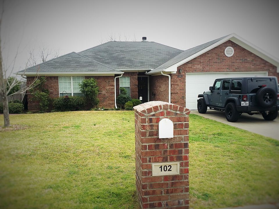 1st image of 102 Abby Ct
