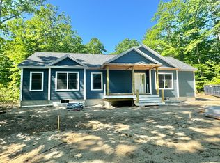 45 Rolling Brook Rd, Raymond, ME 04071