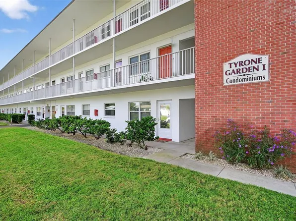 5728 14th Ave N APT 202B, Saint Petersburg, FL 33710