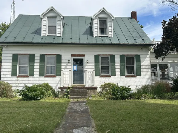 12200 Leetown Rd, Kearneysville, WV 25430