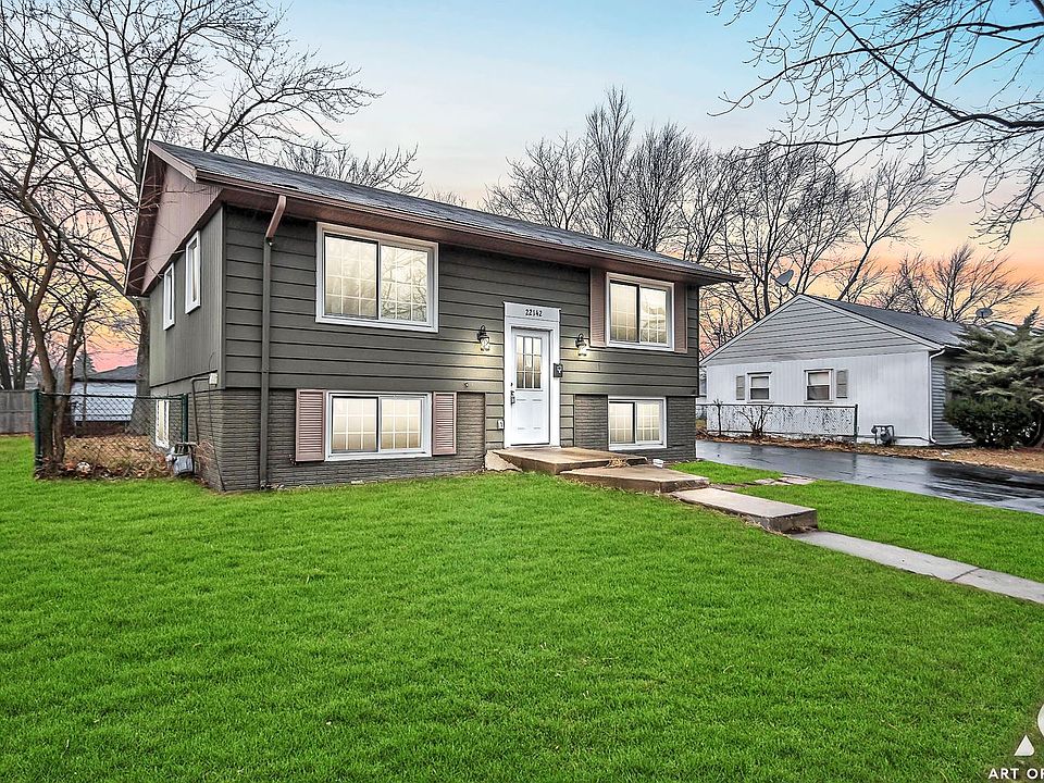1st image of 22142 E Churchill Dr