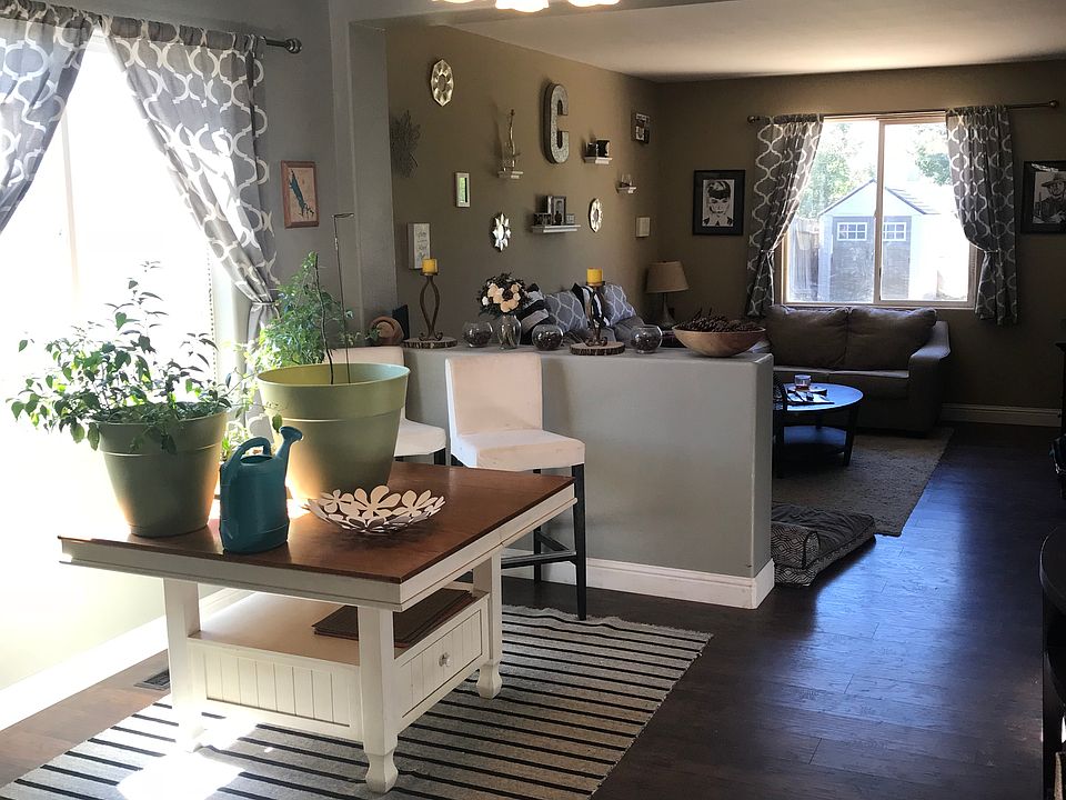 2nd image of 5920 Sapphire Ridge Ct