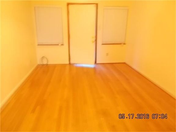 3rd image of 2111 Mulberry Ln
