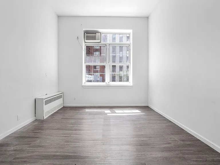88 Fulton St #205 — Photo 4