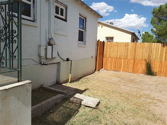 4th image of 3806 Frankfort Ave