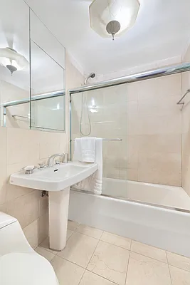 Rented by Compass | media 21