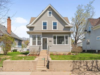 1355 Charles Ave, Saint Paul, MN, 55104