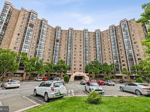 2nd image of 5902 Mount Eagle Dr APT 1001
