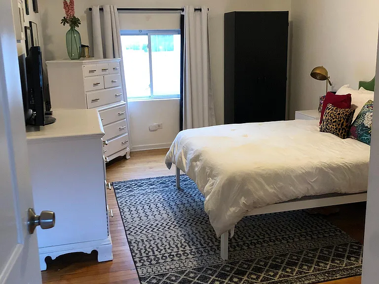 847 N Marshfield Ave #2R — Photo 13