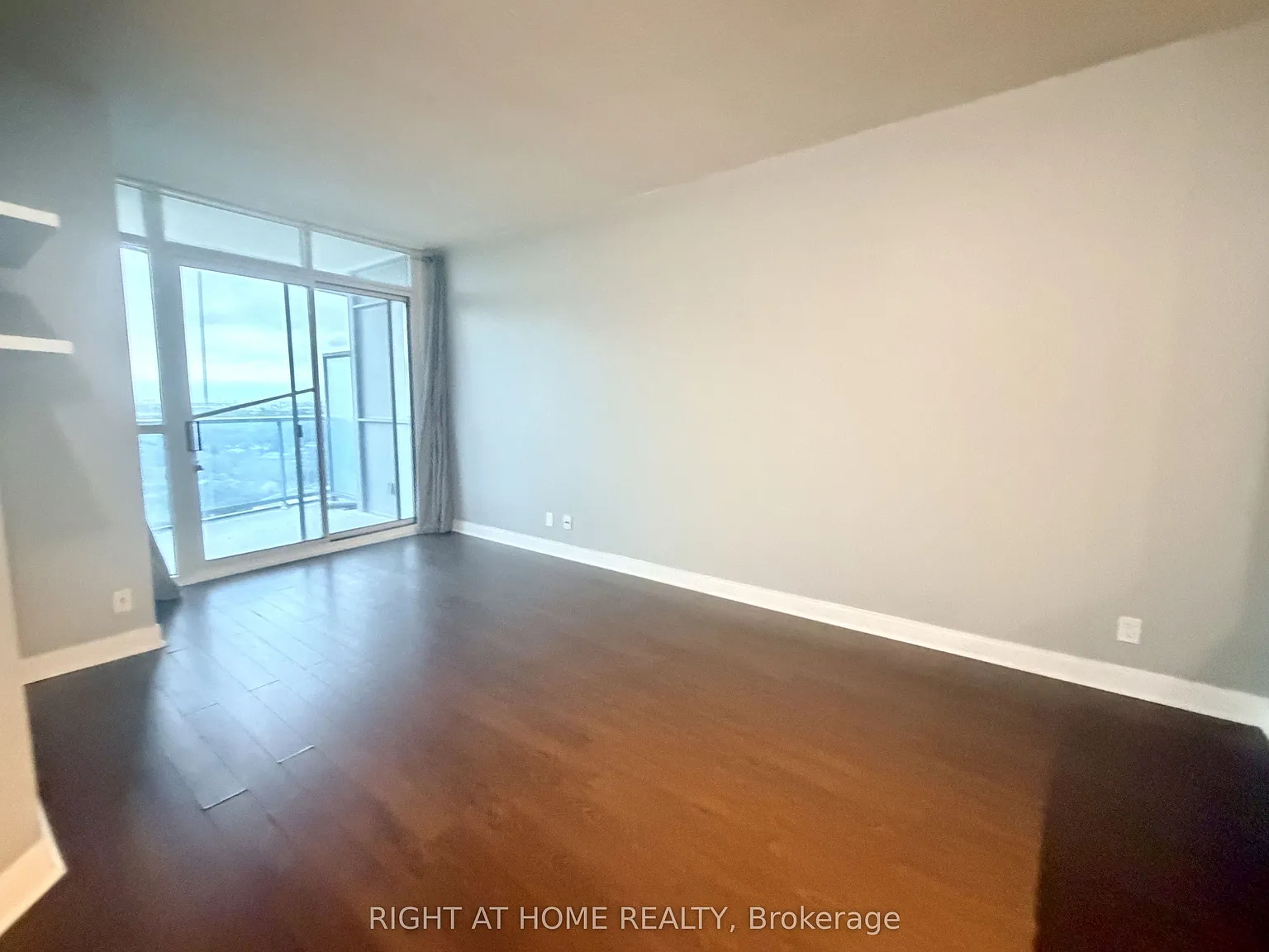 80 Absolute Ave — Photo 3