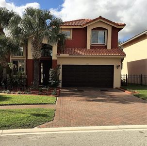 131 Sarona Cir, Royal Palm Beach, FL, 33411