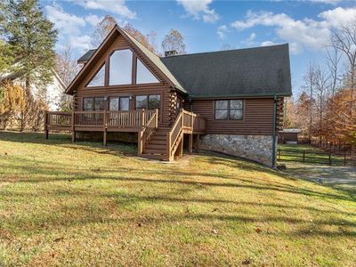 4730 Riveroaks Dr, Randleman, NC, 27317