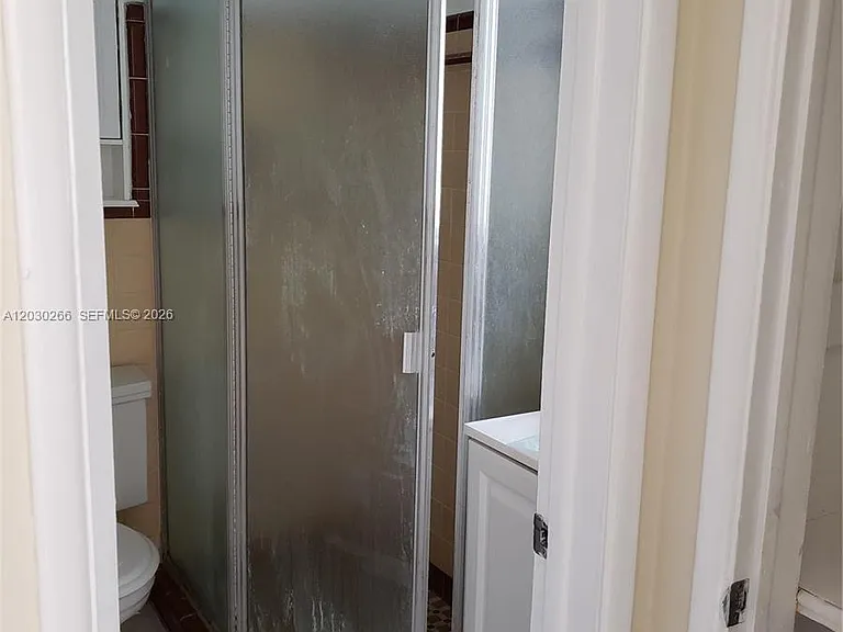 1821 SW 7th St #7 — Photo 4