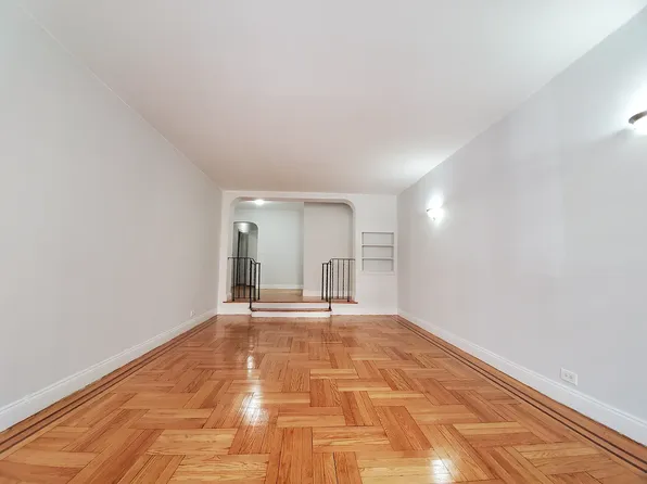 182 Bennett Ave APT 1D, New York, NY 10040