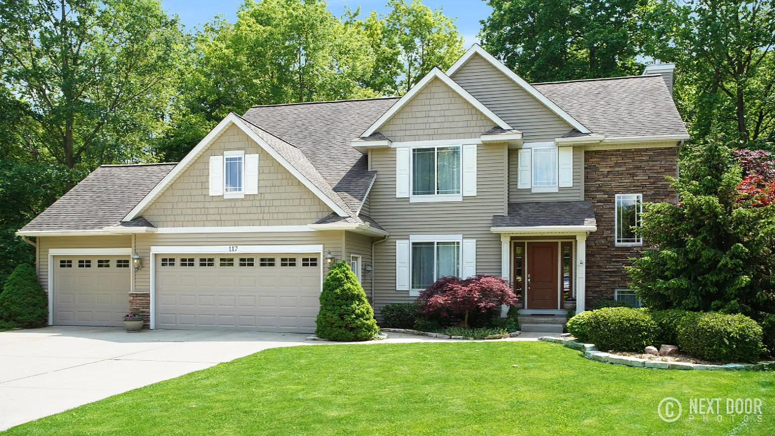 117 Bradman Dr photo 1