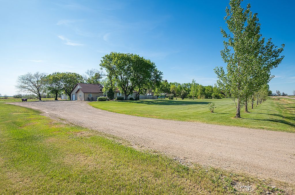 1687 Oak St NE, Emerado, ND 58228 Zillow