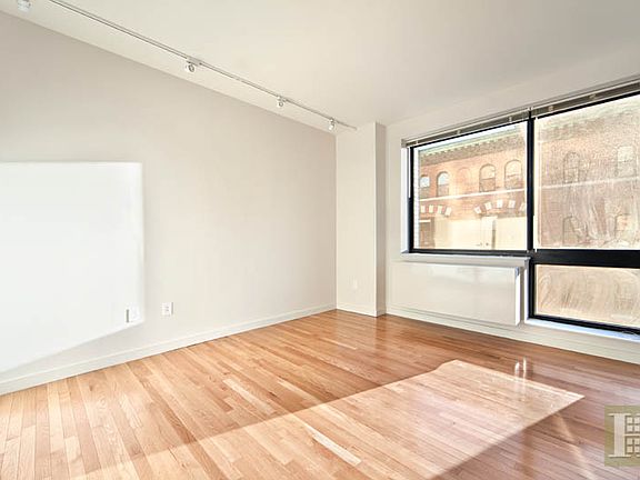 3rd image of 537 W 27th St APT 4A