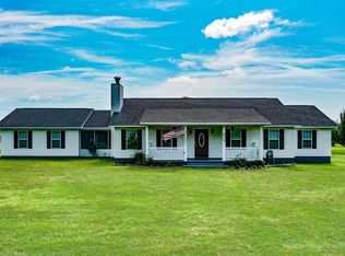 439 Fishing Club Rd, Hortense, GA 31543