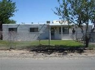 5621 Sand Hill Ave SW, Albuquerque, NM 87121