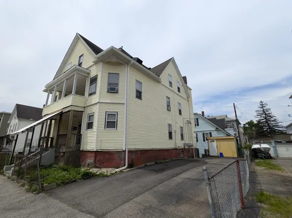 22 Clifton St, Worcester, MA 01610