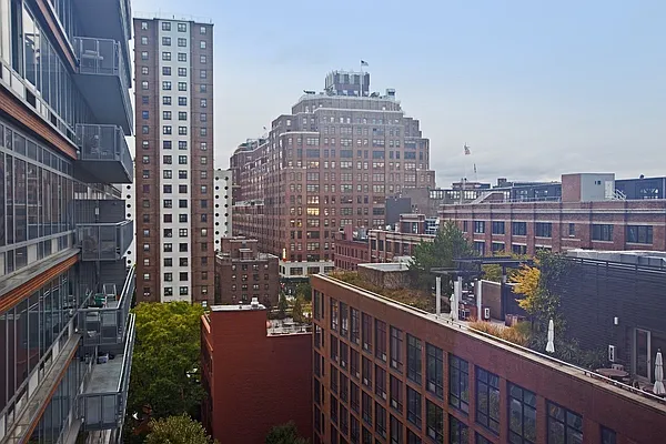 Rented by Keller Williams NYC | media 20