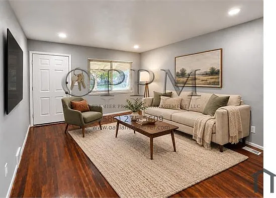 3 bed, 1050 sqft, $1,400 — Photo 2