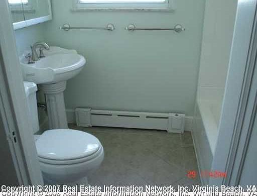 4th image of 144 W Leicester Ave