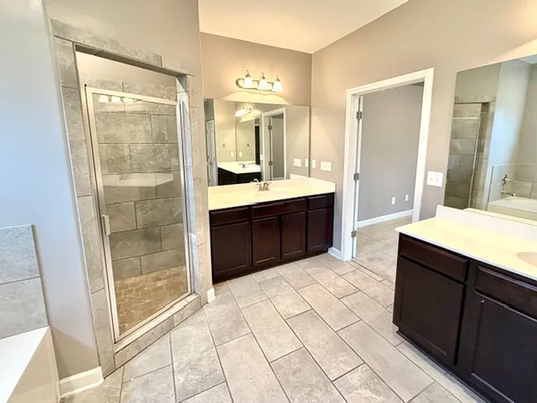 4412 Davall Cir — Photo 7