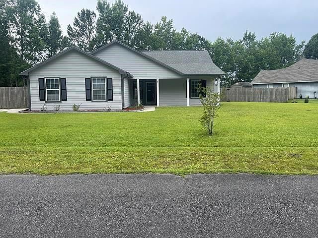 1st image of 113 Lake Crest Dr