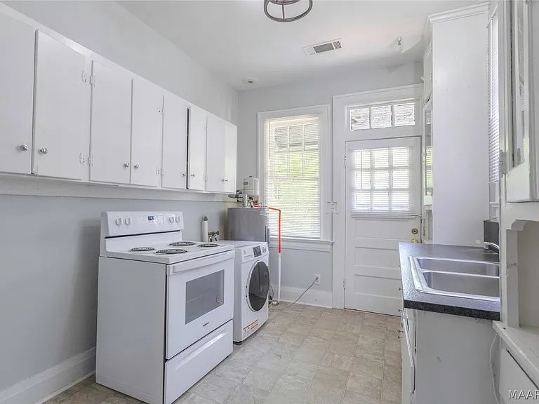 3154 Lexington Rd #B — Photo 17