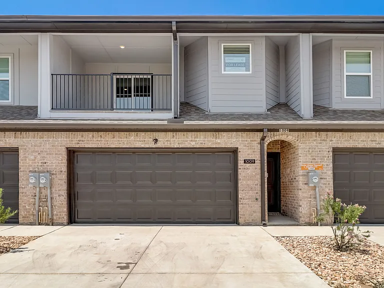 Magnolia Townhomes — Photo 93