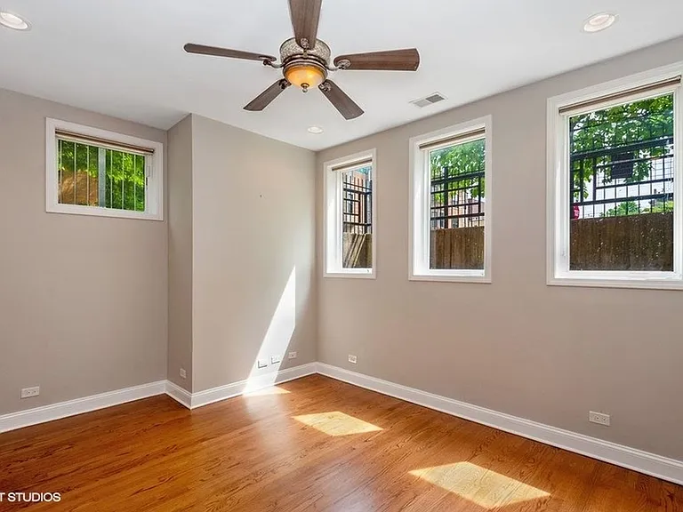 1458 N Artesian Ave #E — Photo 8
