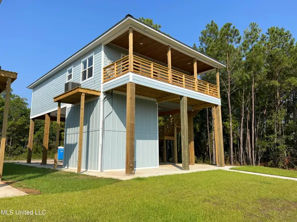 5024 Oklahoma St, Bay Saint Louis, MS 39520