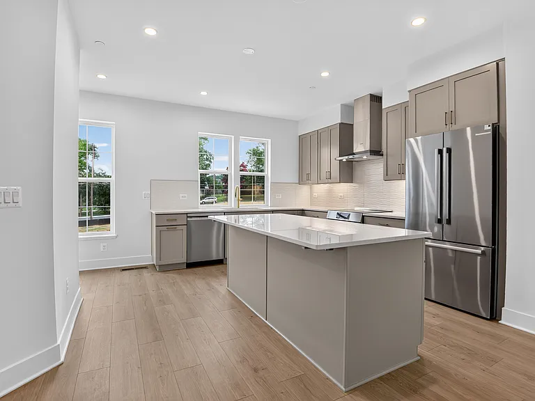 5017 Dulcet Dr — Photo 10