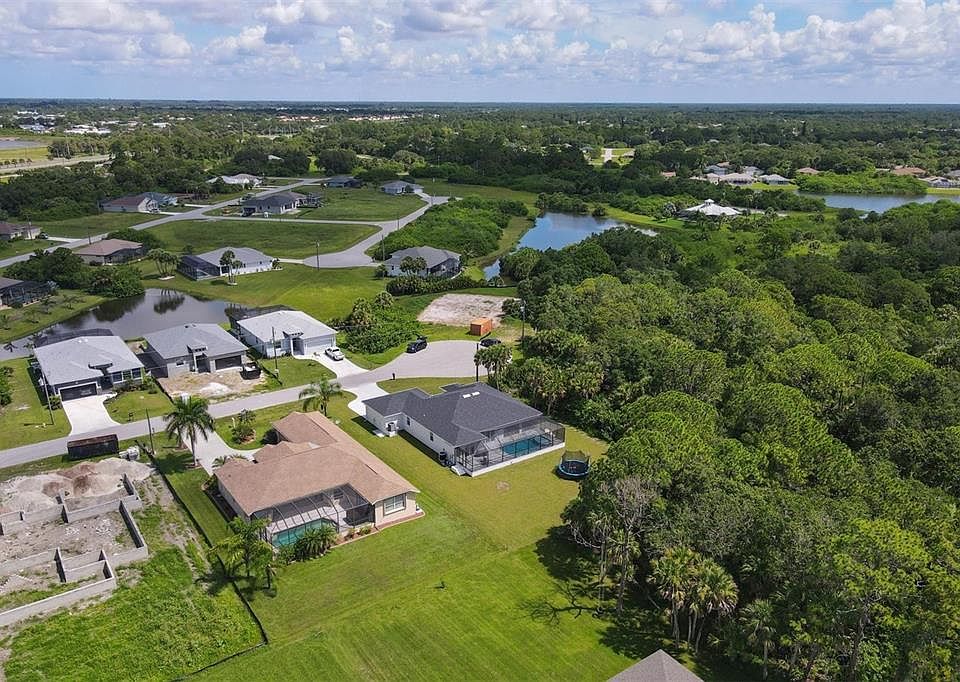 2nd image of 132 Hunter Rd #796