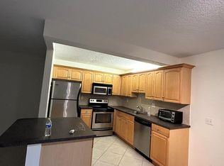 72 Normandy Ln #B, Delray Beach, FL 33484