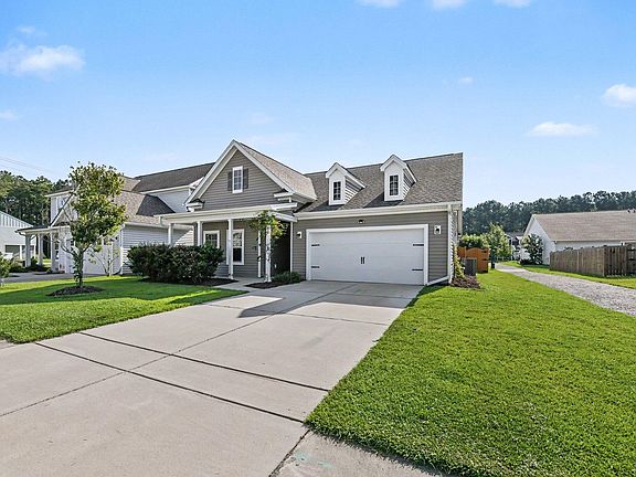 3rd image of 1510 Dawn Mist Way