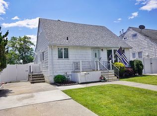 592 Rathbun Ave, Staten Island, NY 10312