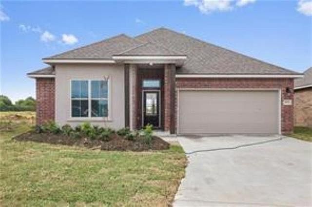 1st image of 275 Windsor Woods Dr
