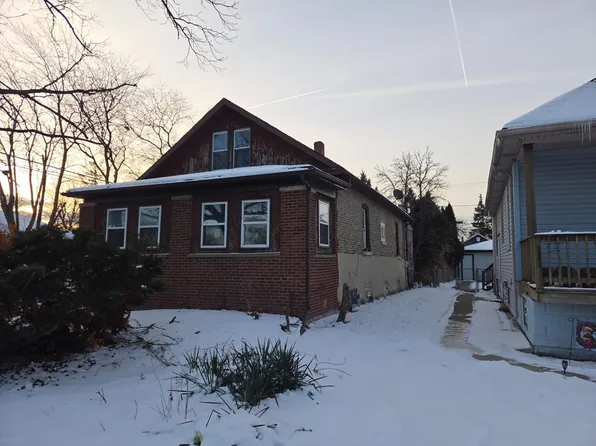 2219 Market St, Blue Island, IL 60406