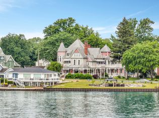 409 N Main St, Marine City, MI 48039