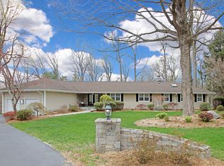 401 Hilltop Rd, Orange, CT 06477