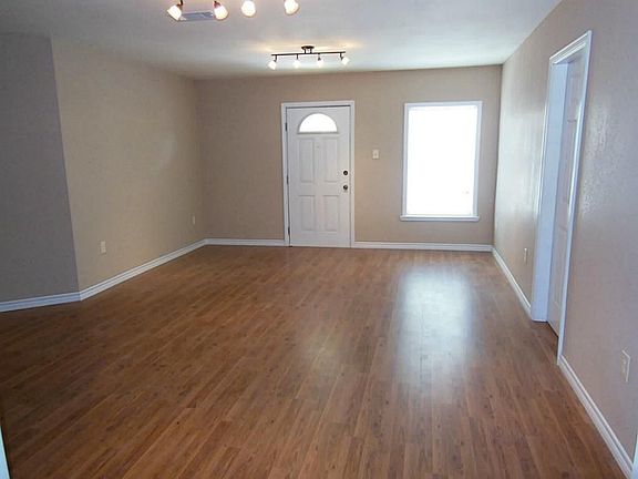 4th image of 7511 Japonica St