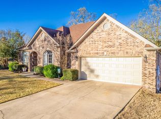 6 Ouachita Cv, Maumelle, AR 72113